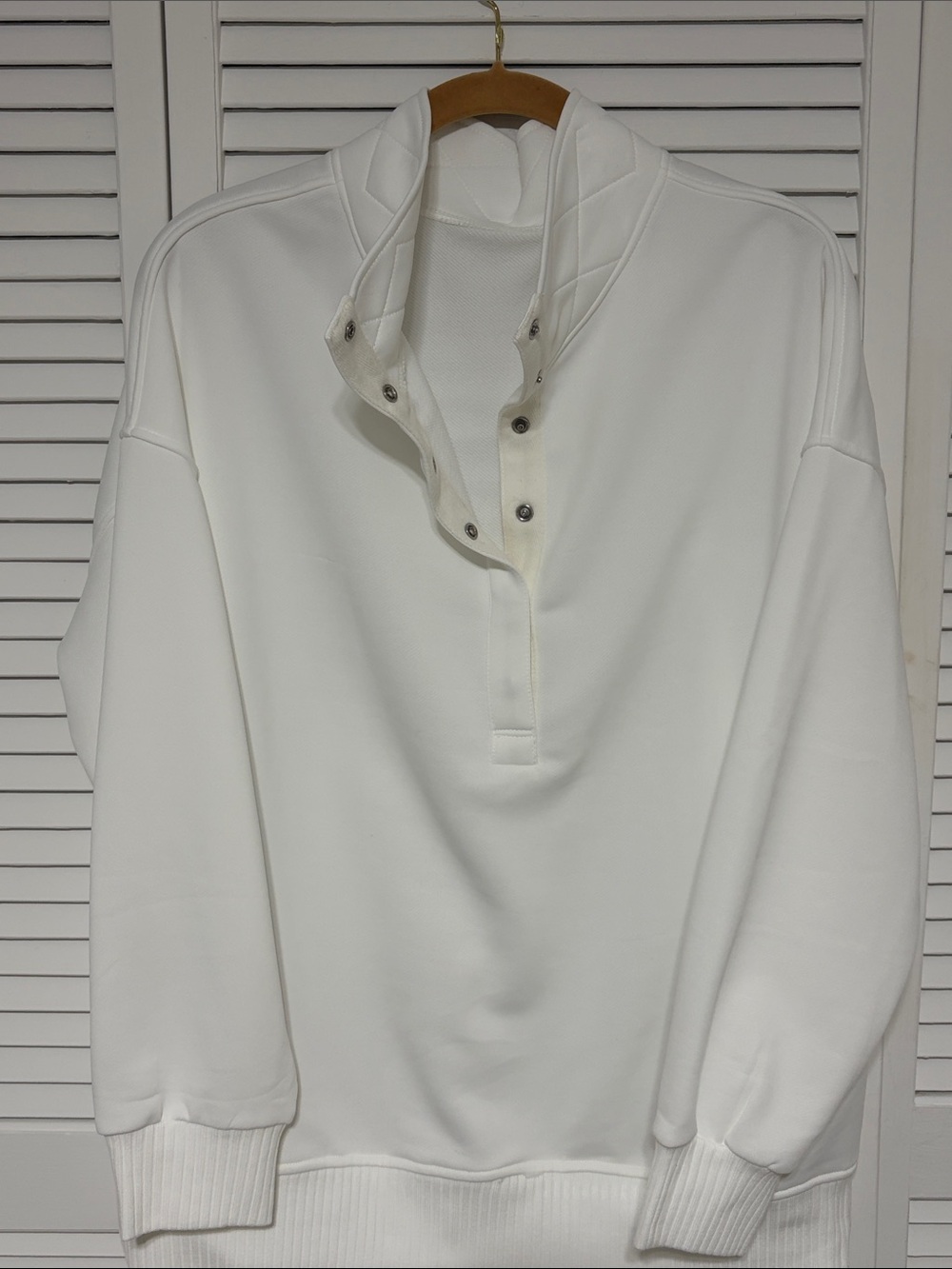 Women’s White Snap-Neck Pullover Top